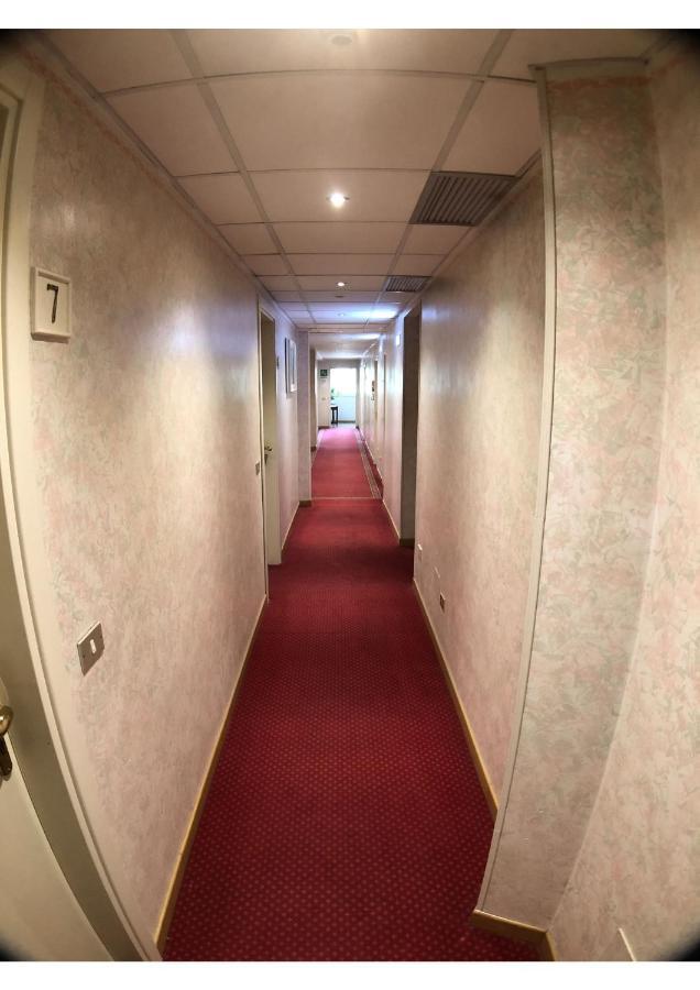 Hotel La Bussola بادينغي سول غاردا المظهر الخارجي الصورة