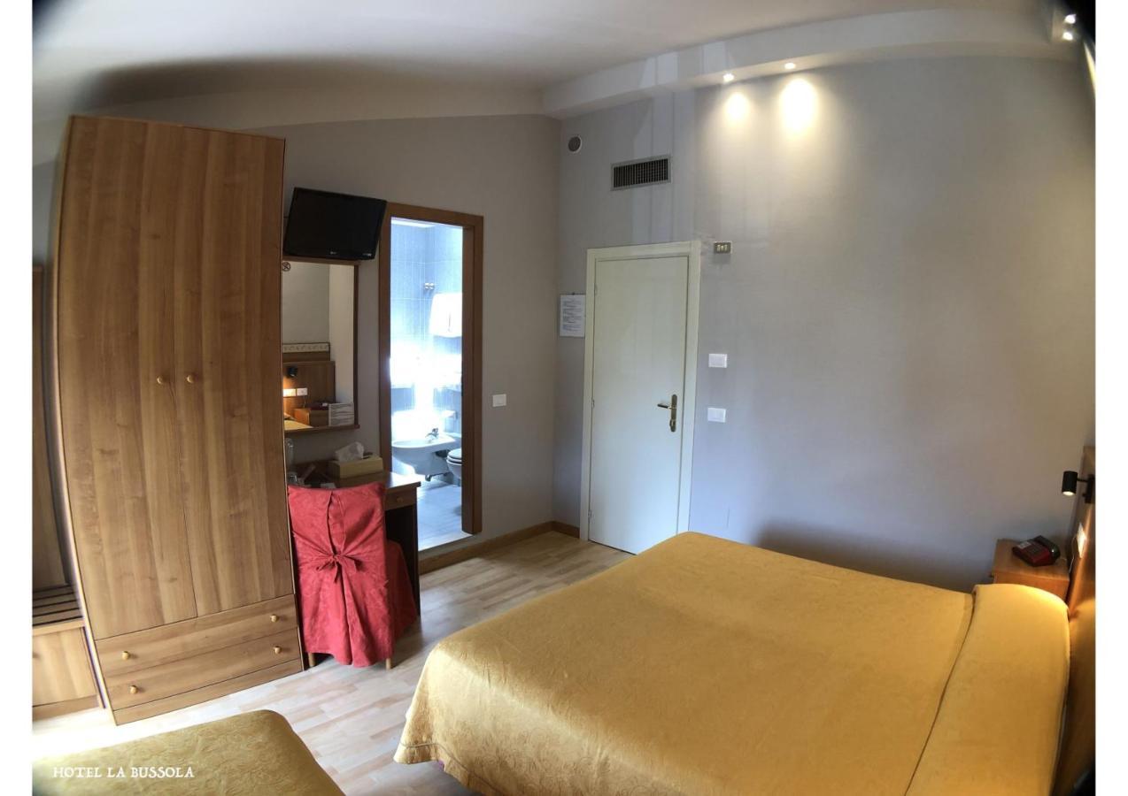Hotel La Bussola بادينغي سول غاردا المظهر الخارجي الصورة