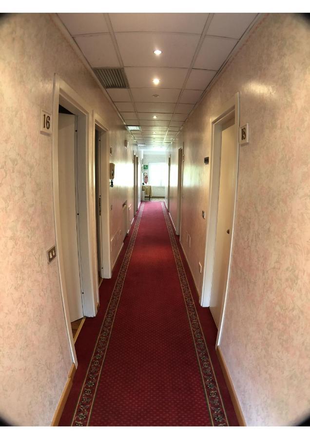 Hotel La Bussola بادينغي سول غاردا المظهر الخارجي الصورة
