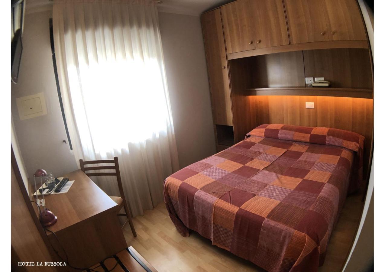 Hotel La Bussola بادينغي سول غاردا المظهر الخارجي الصورة