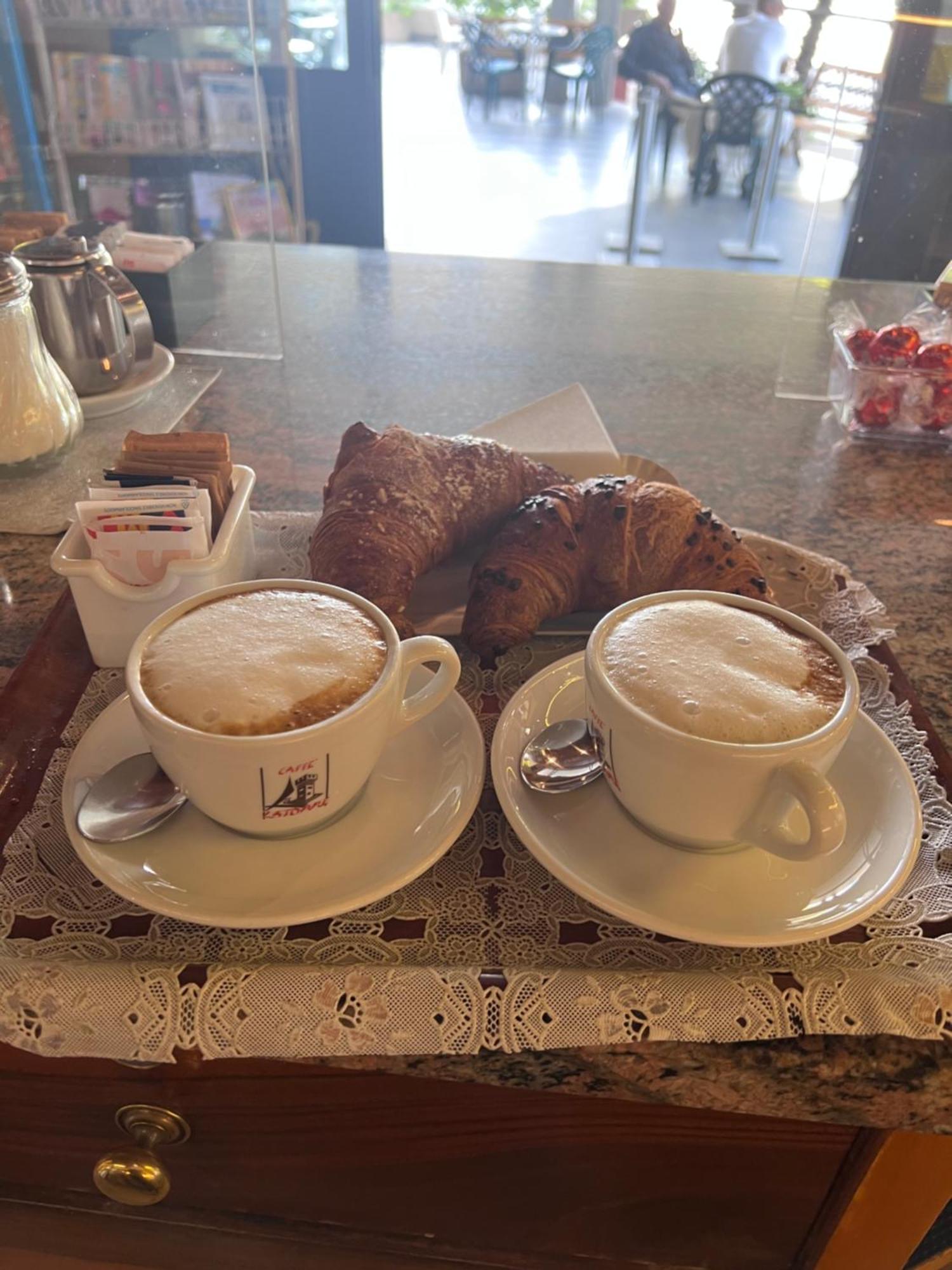 Hotel La Bussola بادينغي سول غاردا المظهر الخارجي الصورة