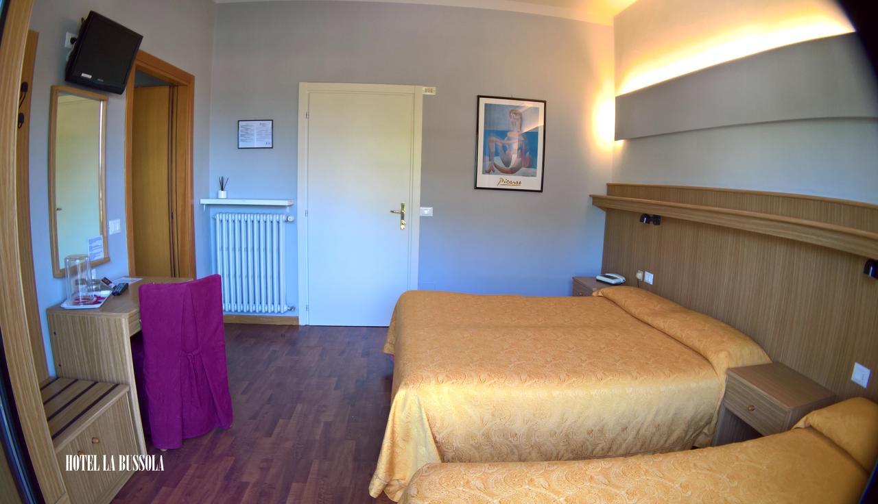 Hotel La Bussola بادينغي سول غاردا المظهر الخارجي الصورة