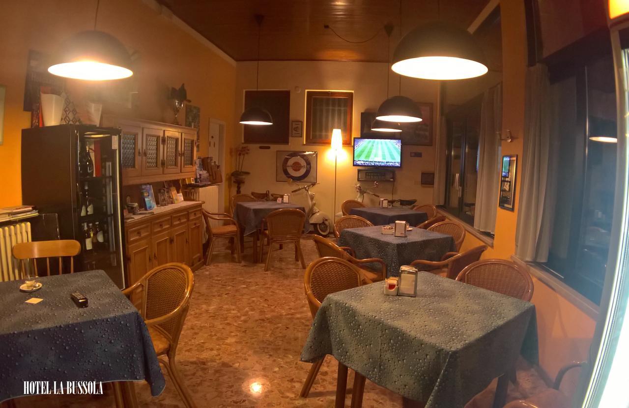Hotel La Bussola بادينغي سول غاردا المظهر الخارجي الصورة