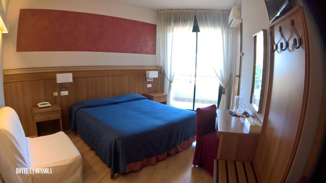 Hotel La Bussola بادينغي سول غاردا المظهر الخارجي الصورة