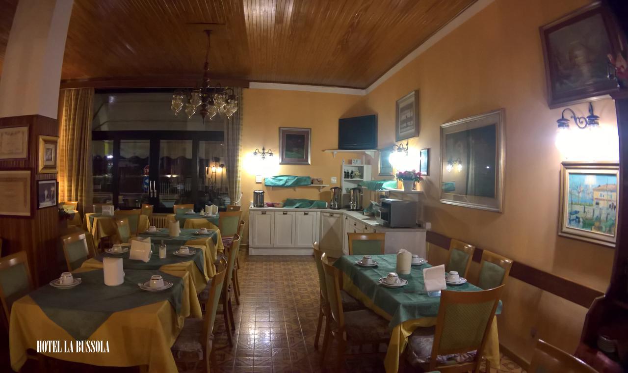 Hotel La Bussola بادينغي سول غاردا المظهر الخارجي الصورة