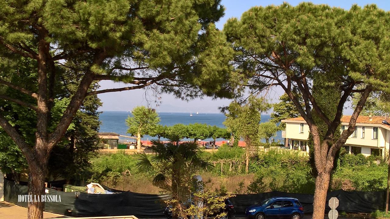 Hotel La Bussola بادينغي سول غاردا المظهر الخارجي الصورة