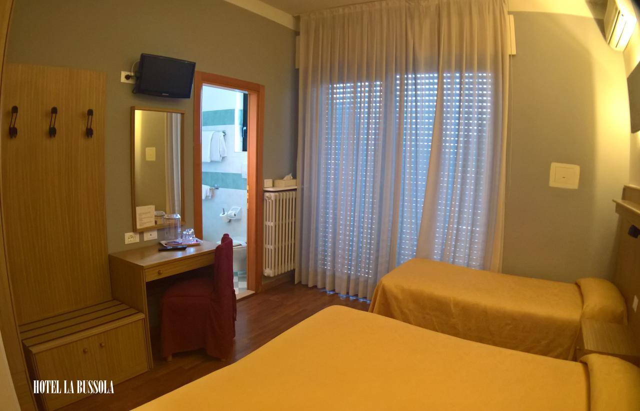 Hotel La Bussola بادينغي سول غاردا المظهر الخارجي الصورة