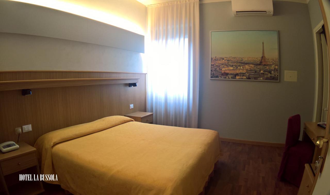 Hotel La Bussola بادينغي سول غاردا المظهر الخارجي الصورة