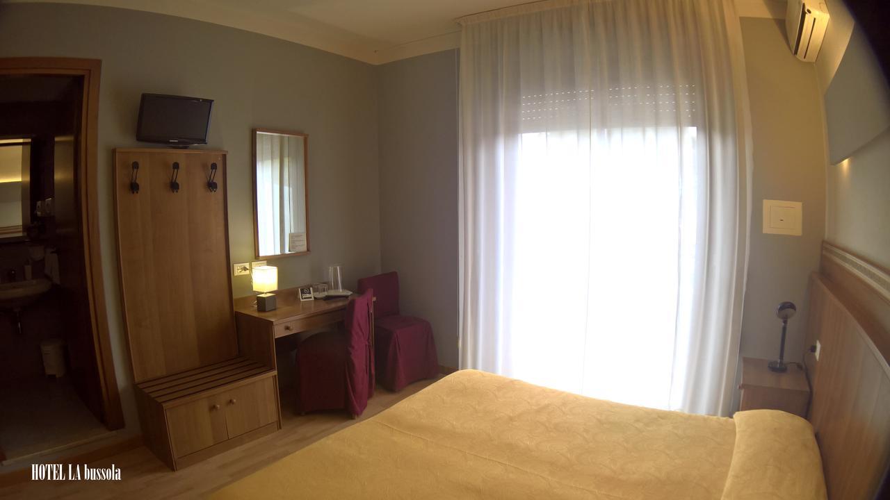 Hotel La Bussola بادينغي سول غاردا المظهر الخارجي الصورة