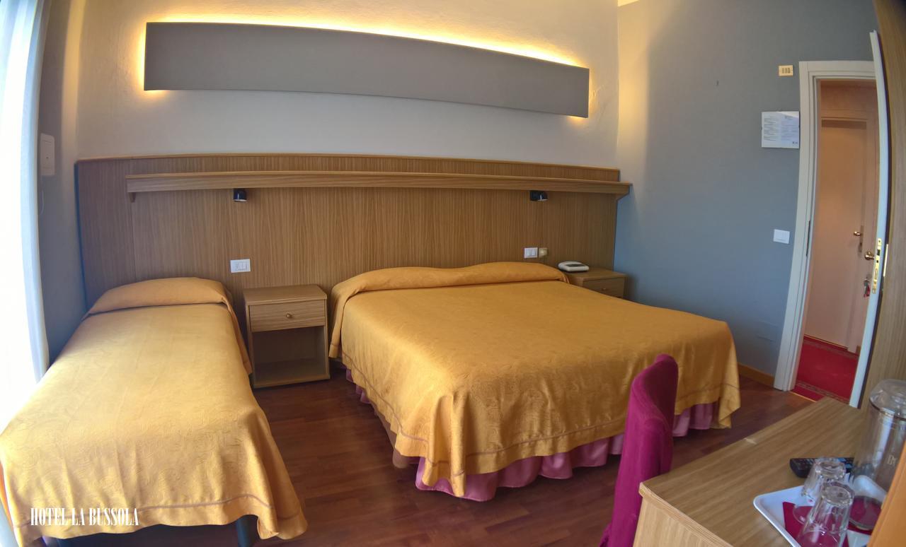 Hotel La Bussola بادينغي سول غاردا المظهر الخارجي الصورة